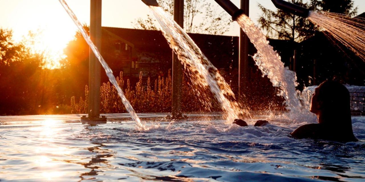 Stroebinger Hof - Therme Wellness Resort Bad Endorf Bagian luar foto