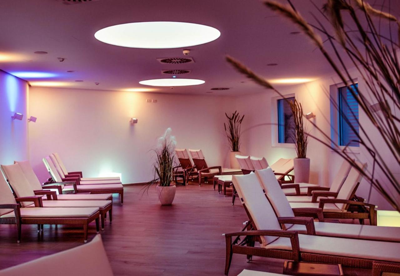 Stroebinger Hof - Therme Wellness Resort Bad Endorf Bagian luar foto