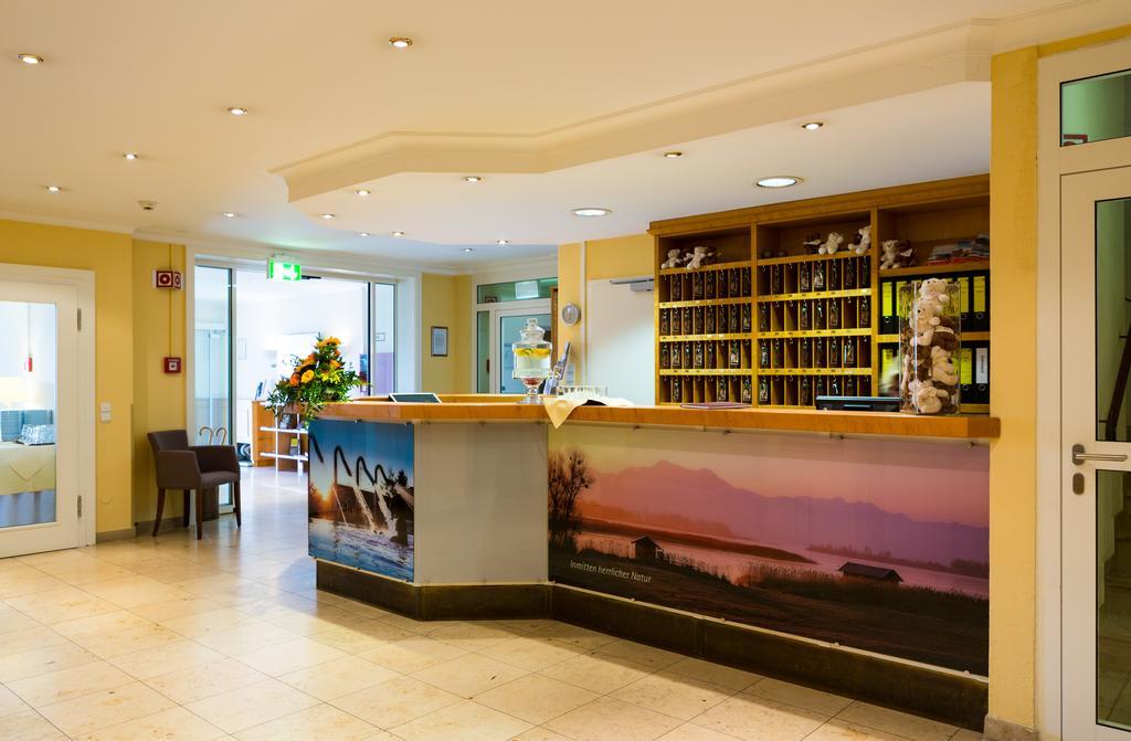 Stroebinger Hof - Therme Wellness Resort Bad Endorf Bagian luar foto