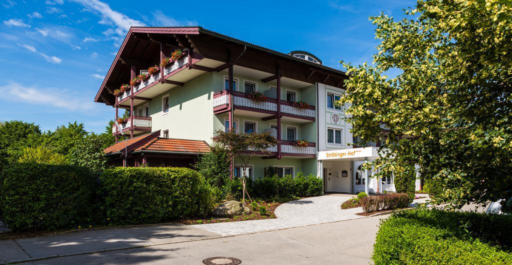 Stroebinger Hof - Therme Wellness Resort Bad Endorf Bagian luar foto
