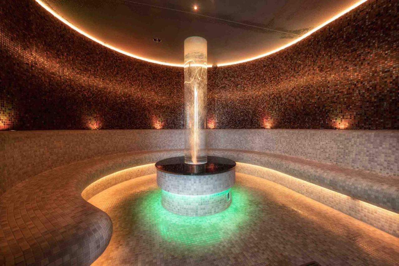 Stroebinger Hof - Therme Wellness Resort Bad Endorf Bagian luar foto