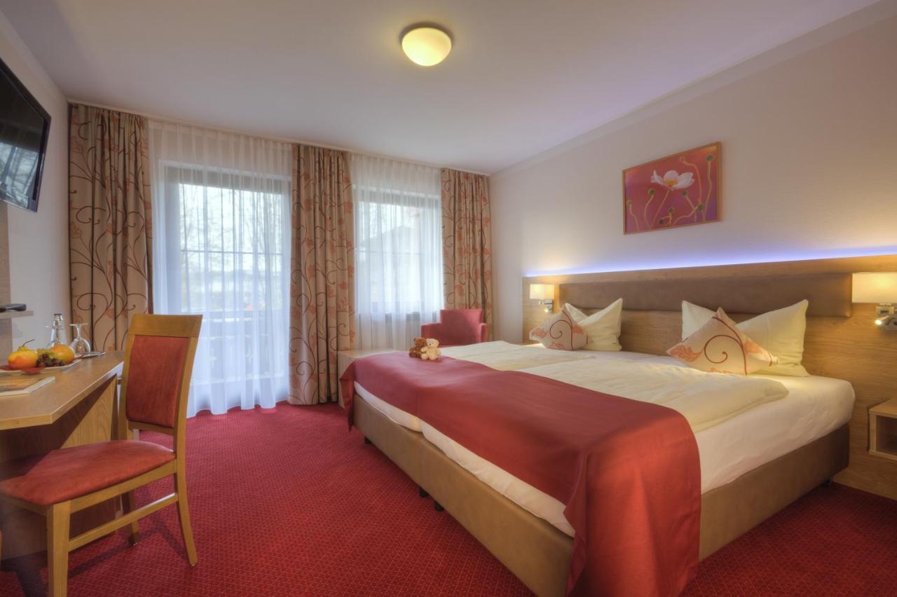 Stroebinger Hof - Therme Wellness Resort Bad Endorf Bagian luar foto